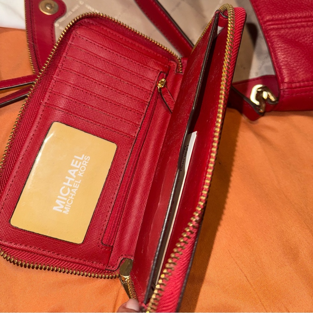 MICHAEL KORS - Picture 9 of 12